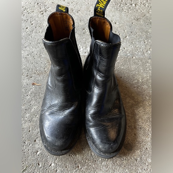 Dr. Martens Victor Black Leather Chelsea Boots Size 8 - Picture 1 of 10